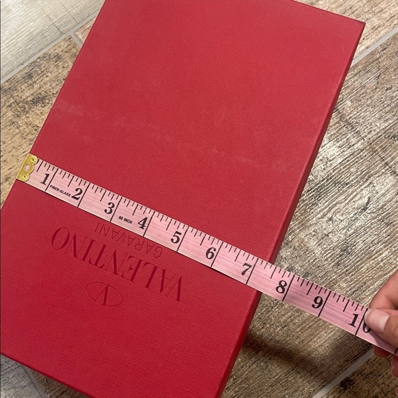 Valentino Red Shoe Box - Picture 6 of 6